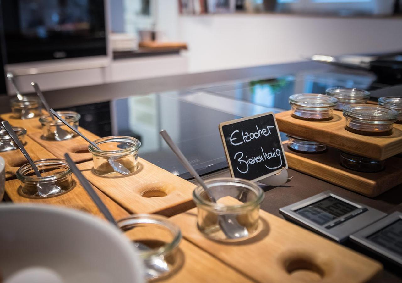 Hotel Restaurant Kochschule Roessle เอลซาค ภายนอก รูปภาพ