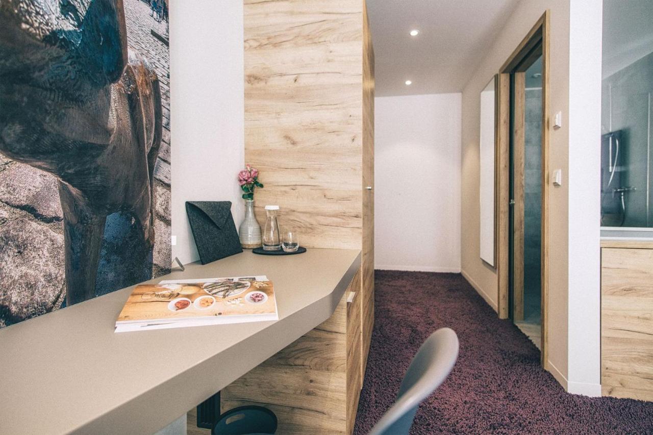 Hotel Restaurant Kochschule Roessle เอลซาค ภายนอก รูปภาพ